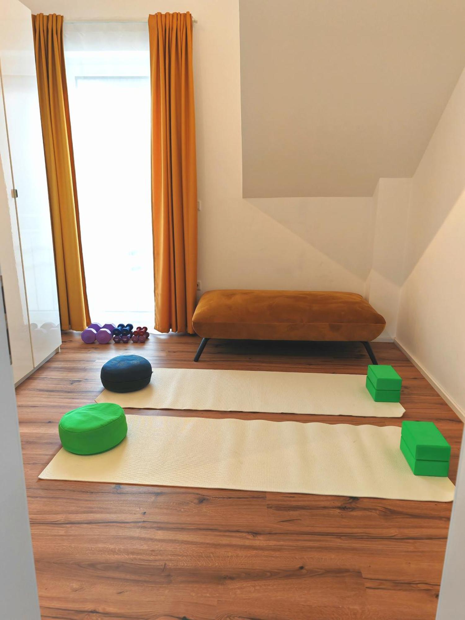 Golden Home With Barbecue, Yoga, Football Table Sinsheim Exterior foto